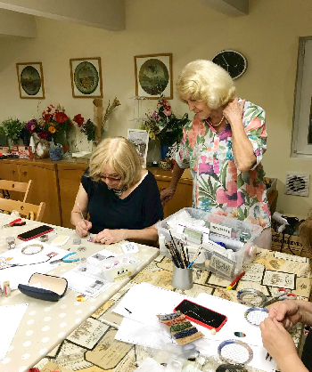 Smaltované prívesky 2025